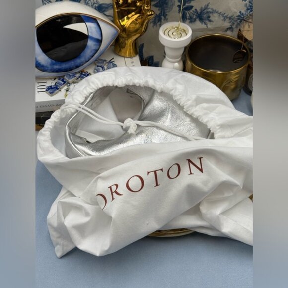 🆕 OROTON 🧿 NWT Clara Mini Convertible Crossbody Bag, Crinkle Silver Leather - Picture 16 of 16